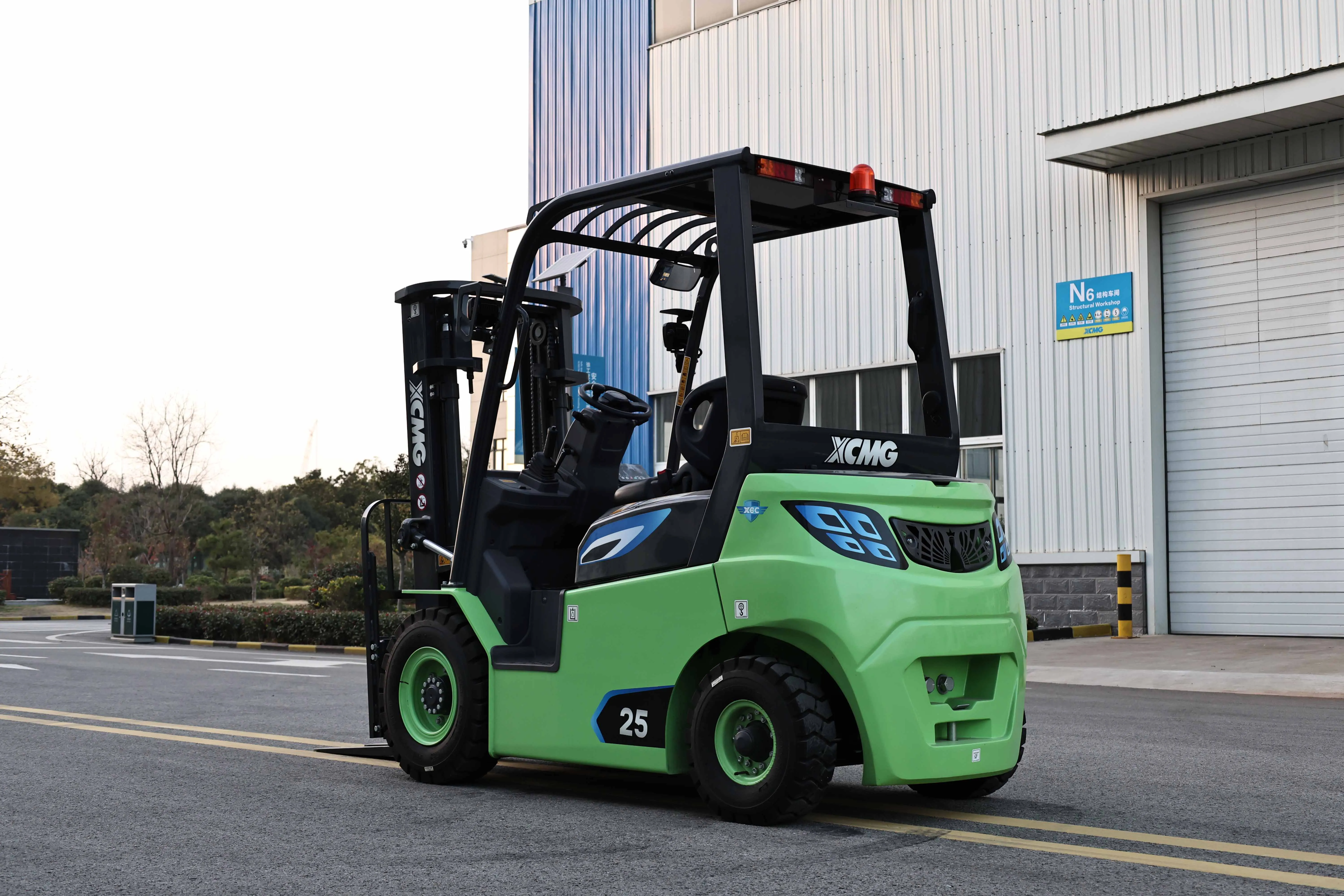 XCMG official  2.5t Electric Balance Forklift XVB25-QL8-C
